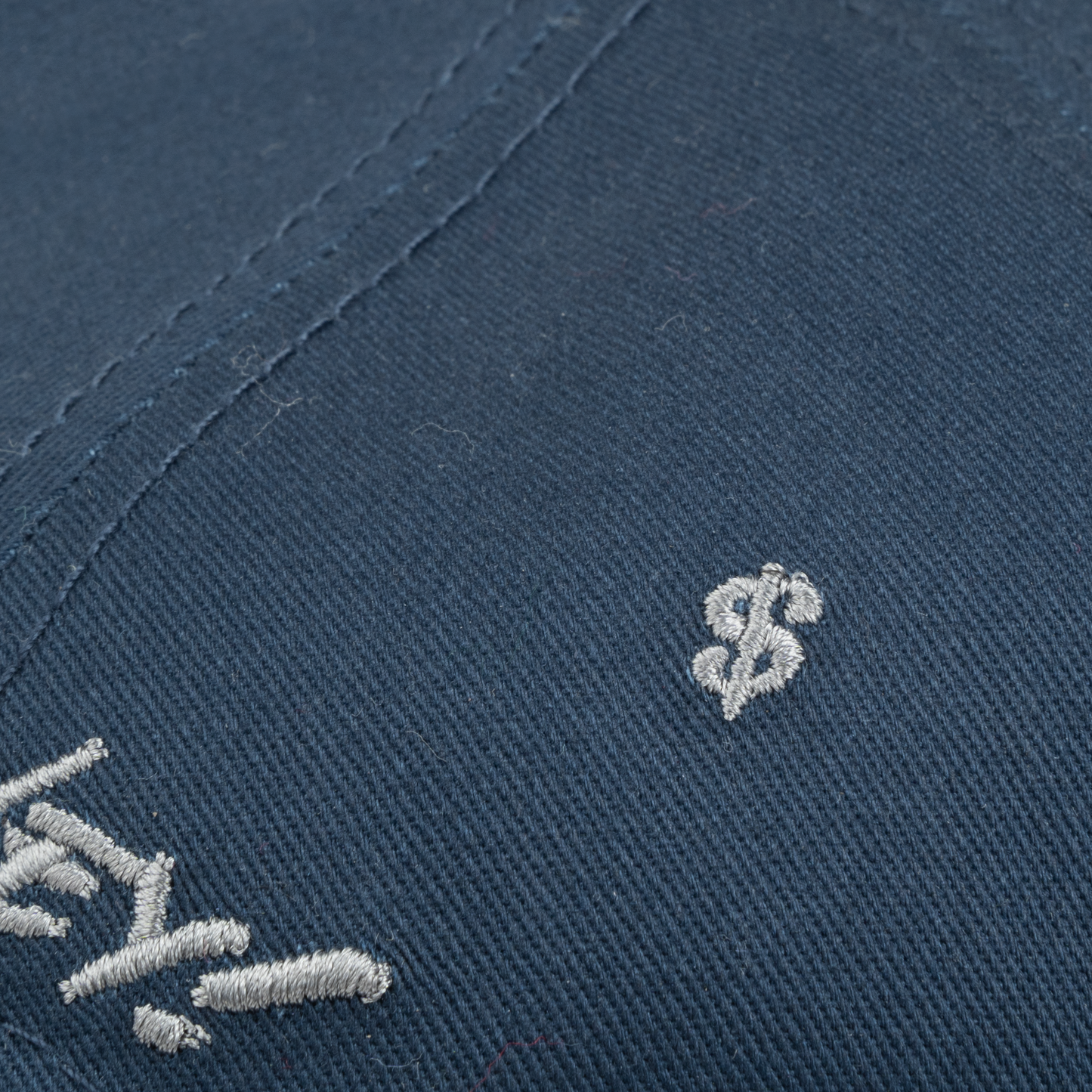 
                  
                    HI MONEY BLUE CAMO
                  
                