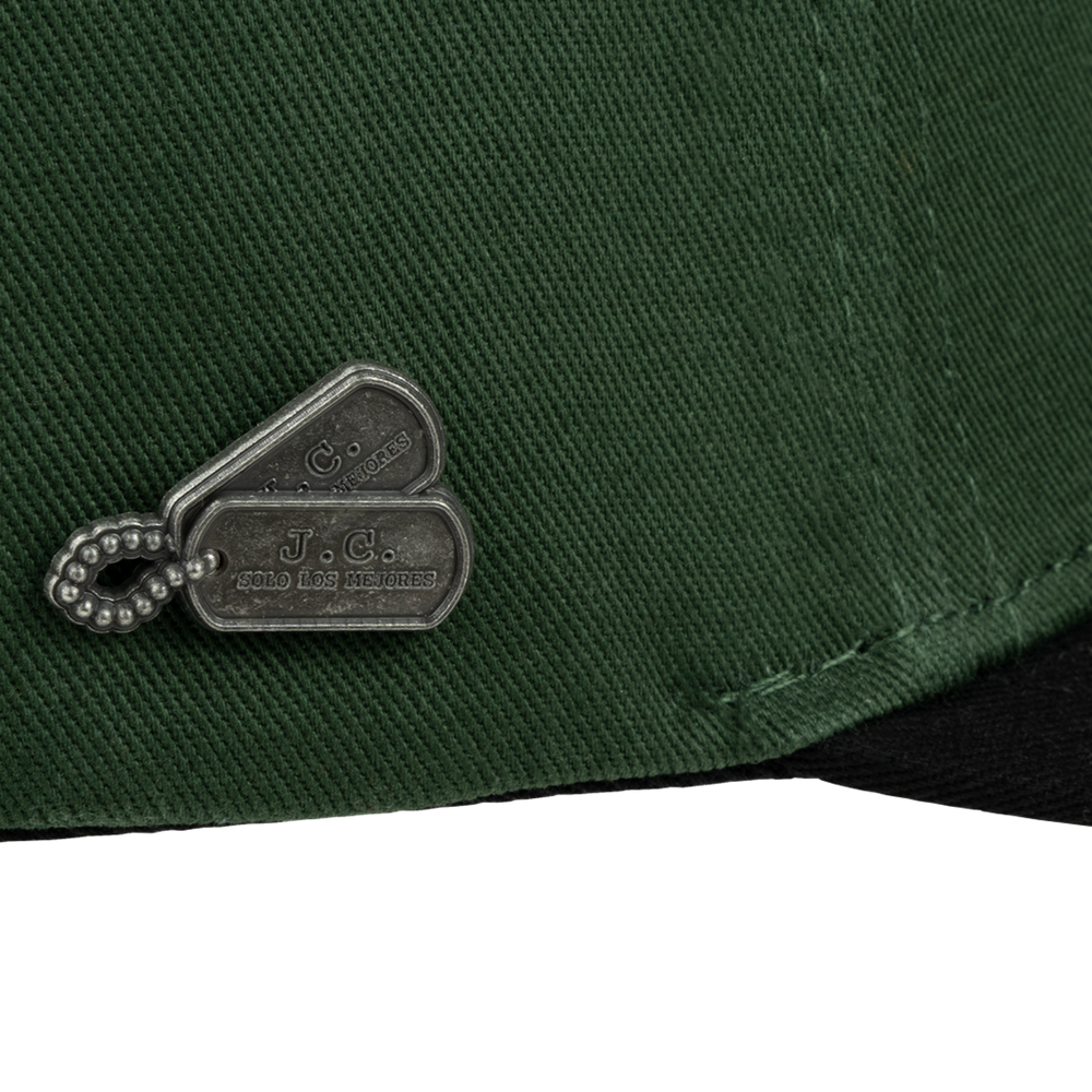
                  
                    GRANADA GREEN CURVED
                  
                