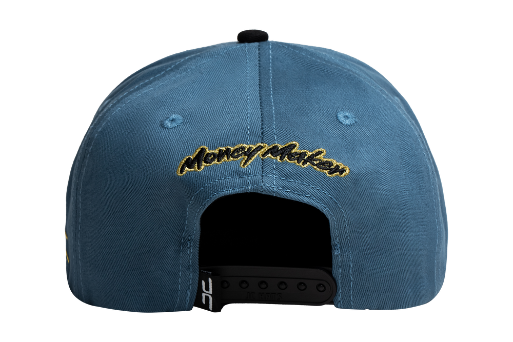 
                  
                    CASH BLUE
                  
                