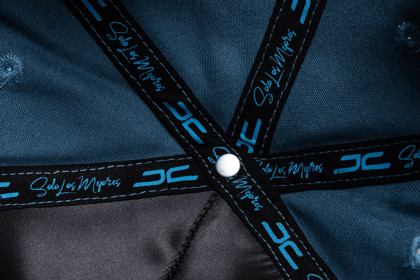 
                  
                    CASH BLUE
                  
                