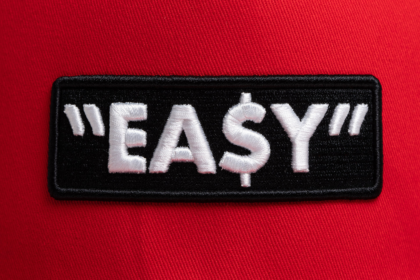 
                  
                    EASY RED
                  
                