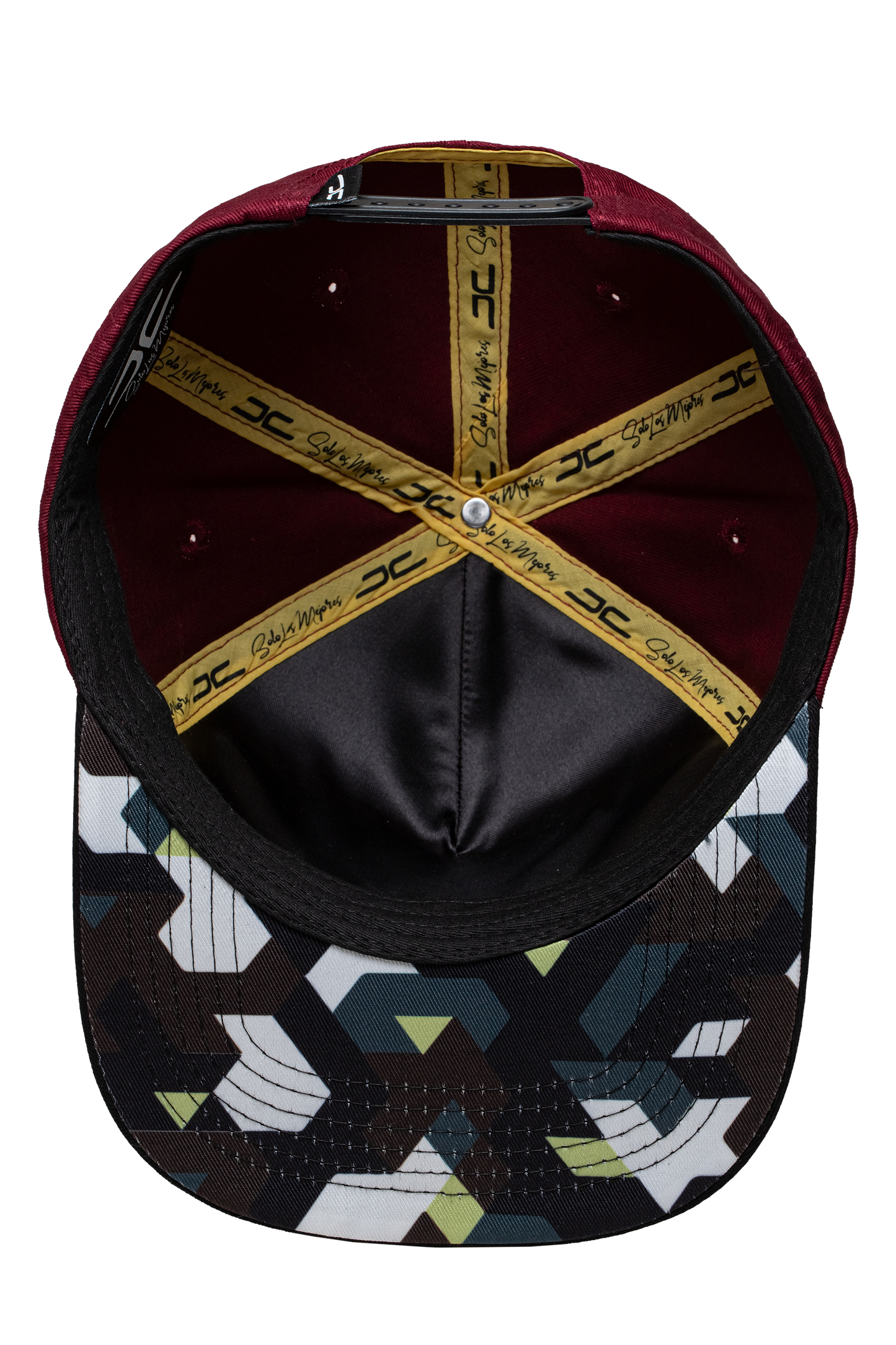 
                  
                    COHETE BURGUNDY
                  
                