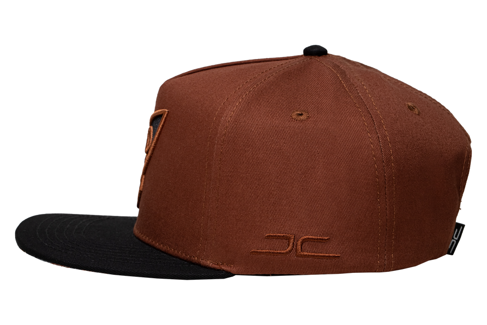 
                  
                    COHETE BROWN
                  
                