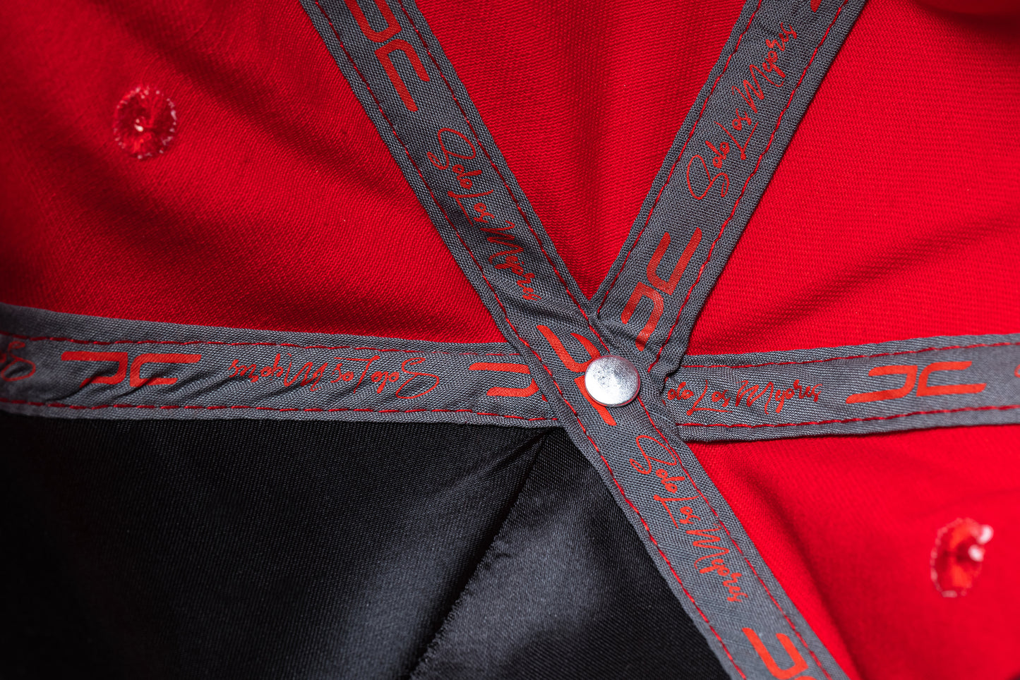 
                  
                    JC CLASSIC RED
                  
                