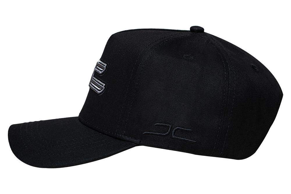 
                  
                    JC CLASSIC BLACK CURVE
                  
                