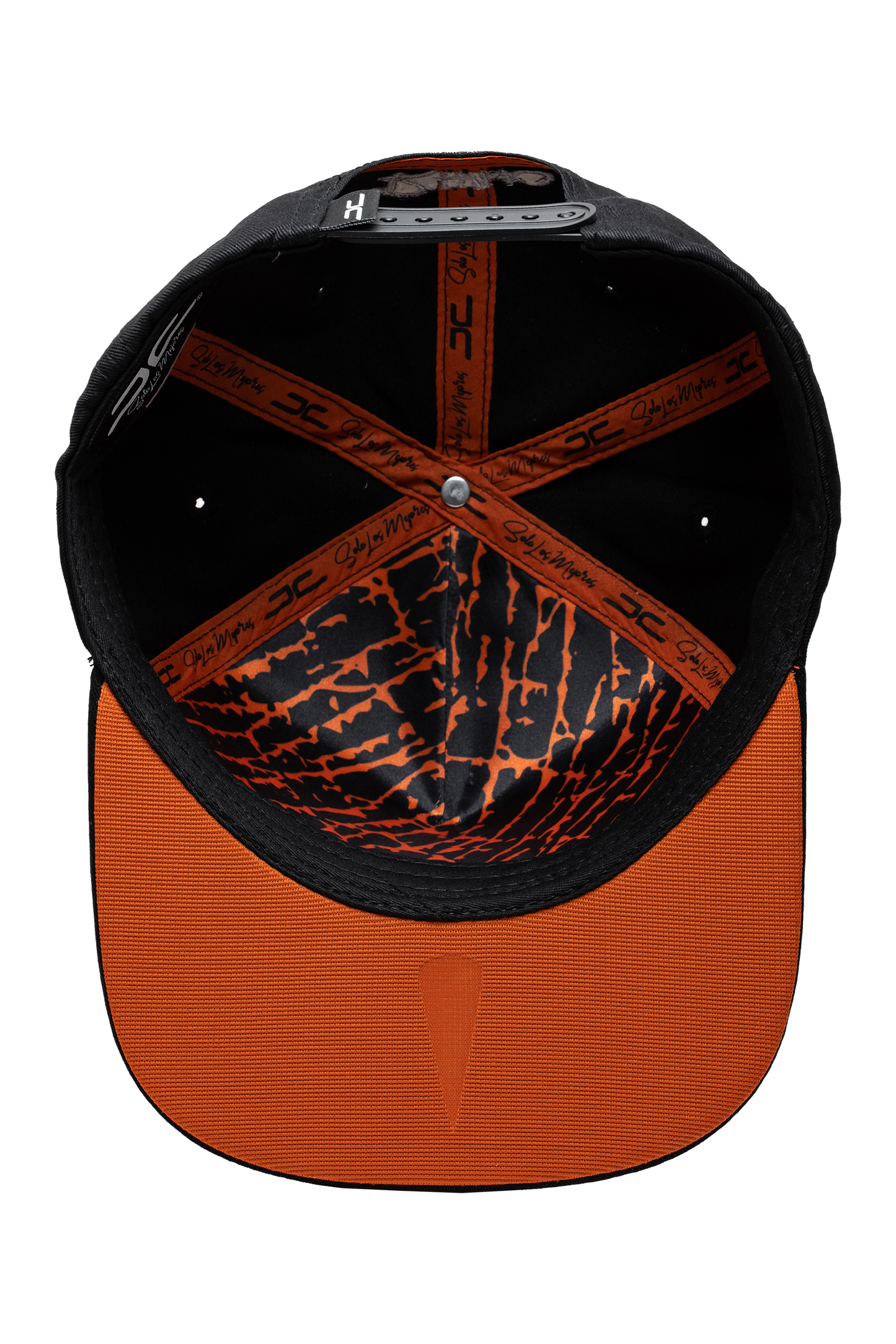 
                  
                    RHINO BLACK
                  
                