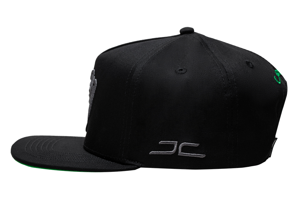 
                  
                    CROCODILE BLACK
                  
                